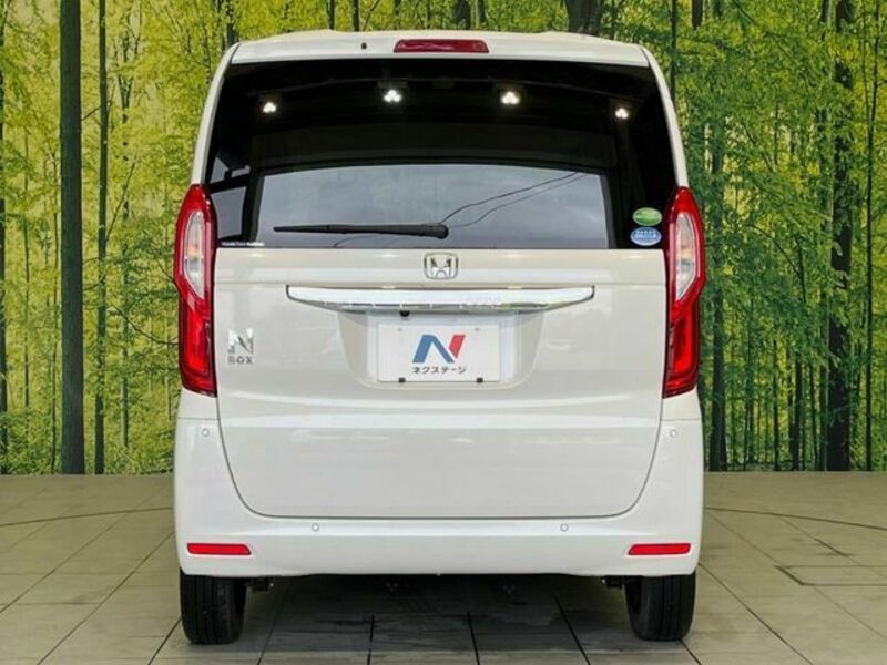 N BOX