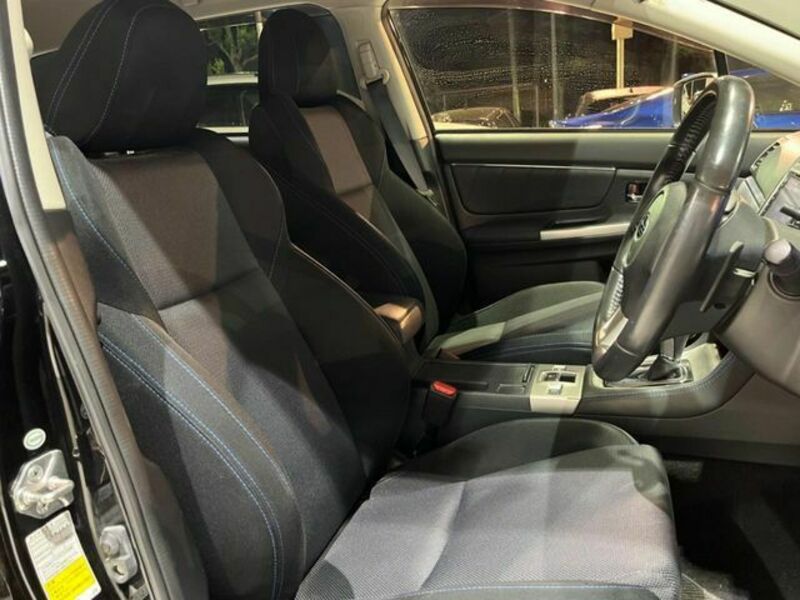 LEVORG-12