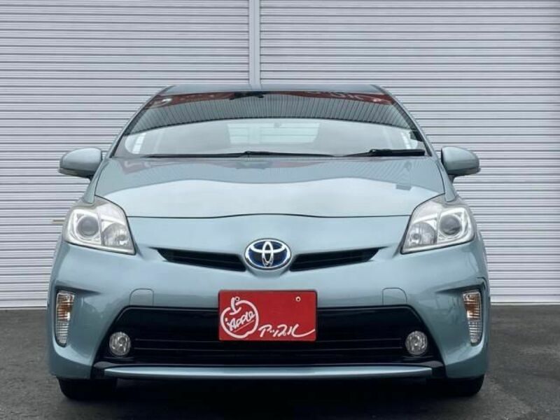 PRIUS-8