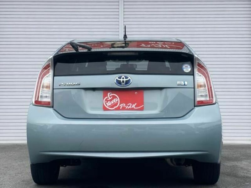 PRIUS-9
