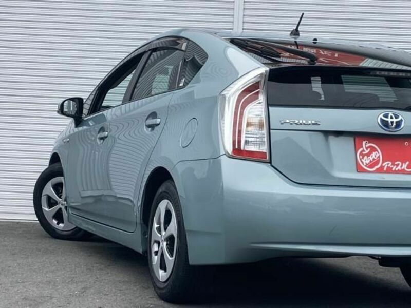 PRIUS-15