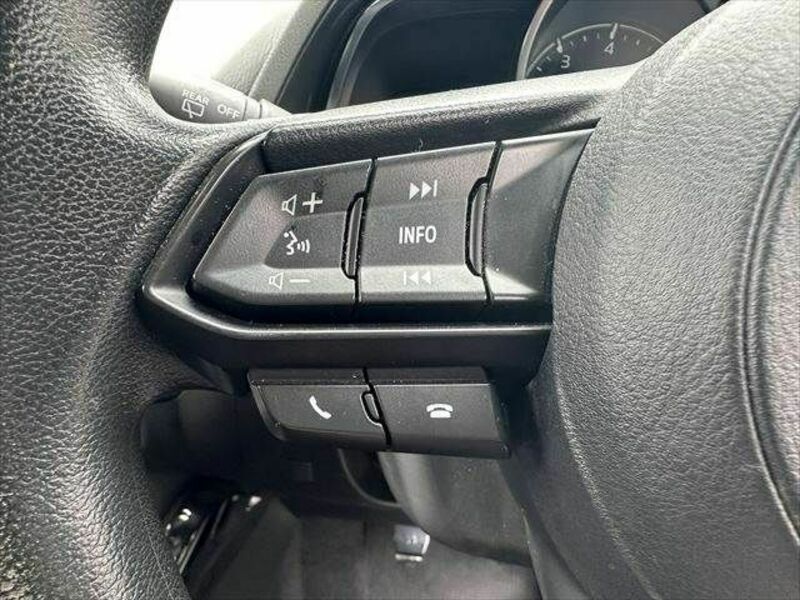 MAZDA2