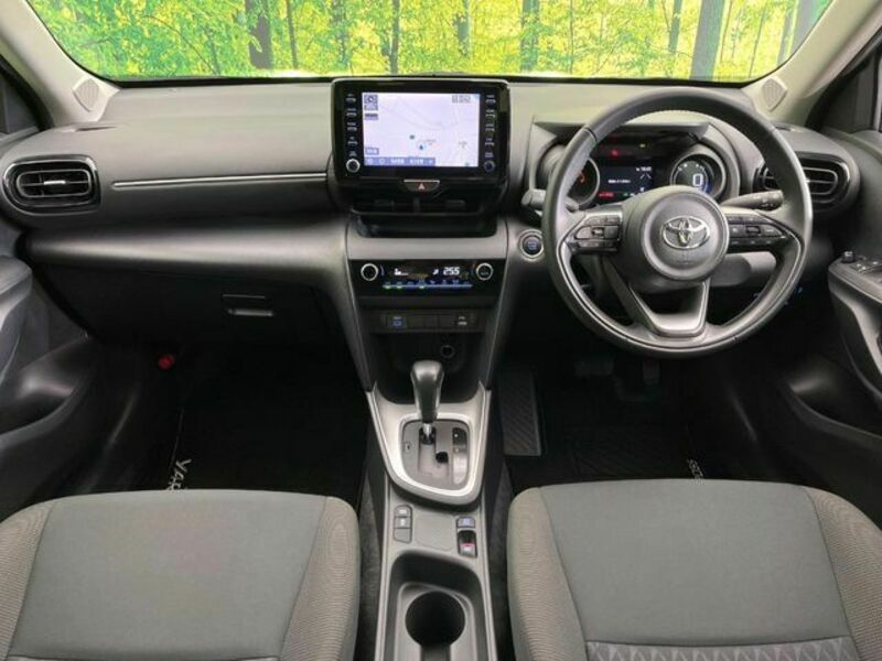 YARIS CROSS