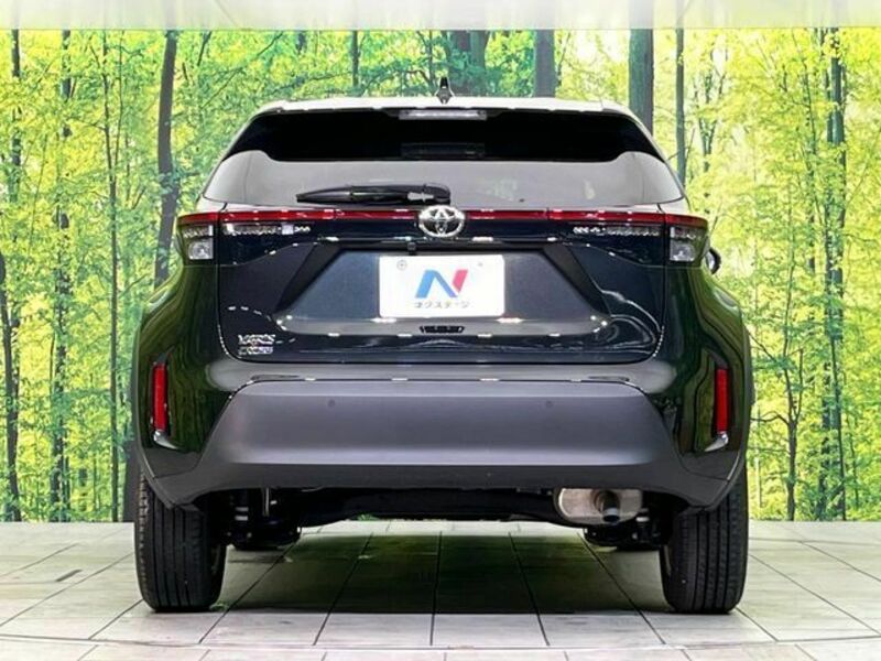 YARIS CROSS