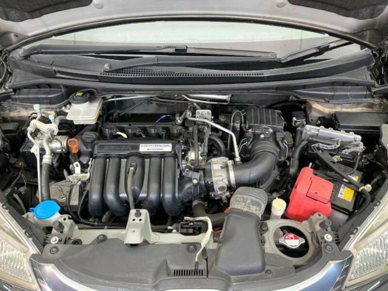 FIT HYBRID