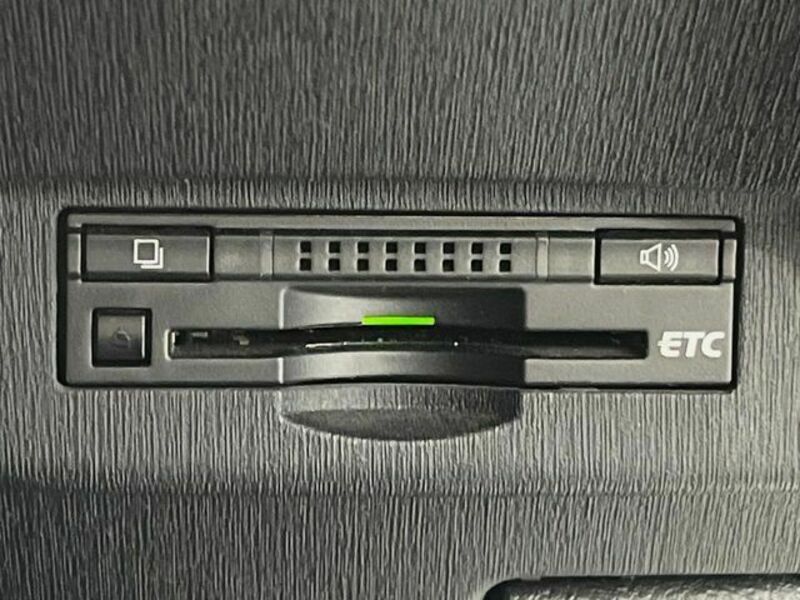 PRIUS-4