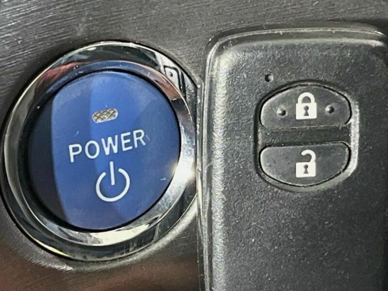 PRIUS-6