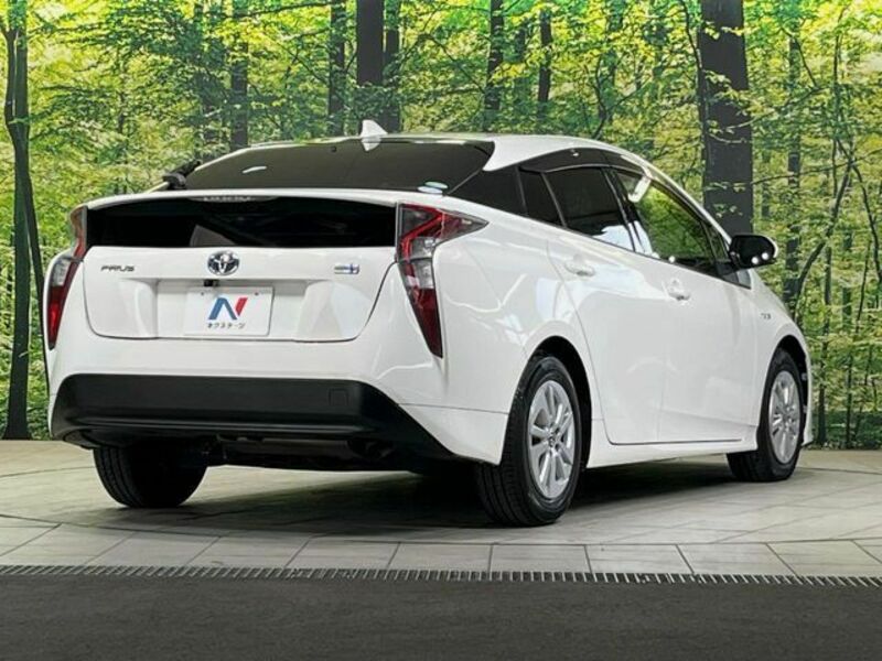 PRIUS-16