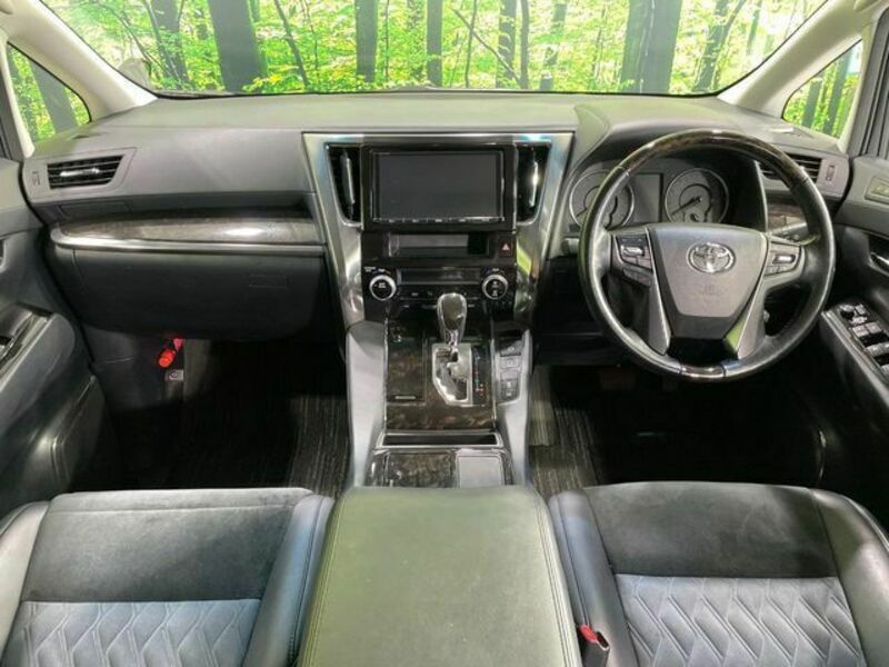 VELLFIRE-1