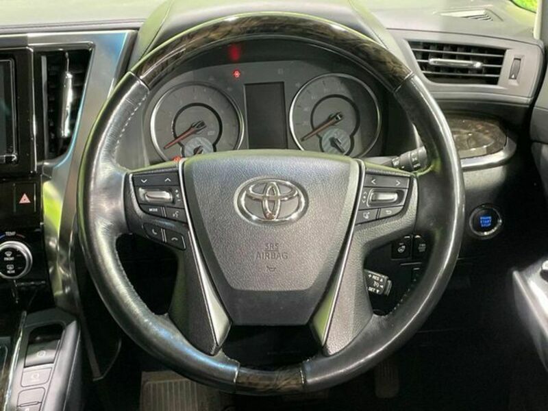 VELLFIRE-11