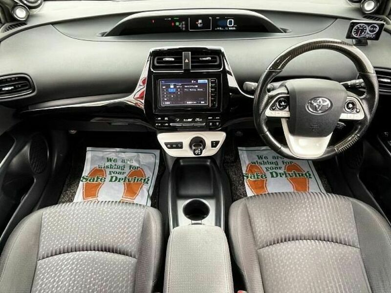 PRIUS-1