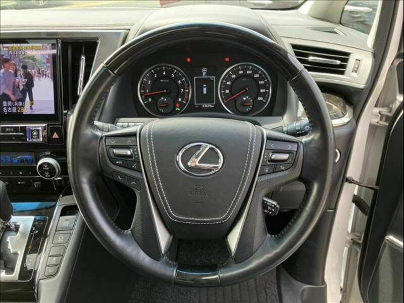 VELLFIRE-18