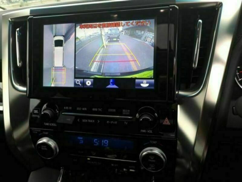 VELLFIRE-14