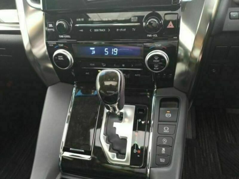 VELLFIRE-15