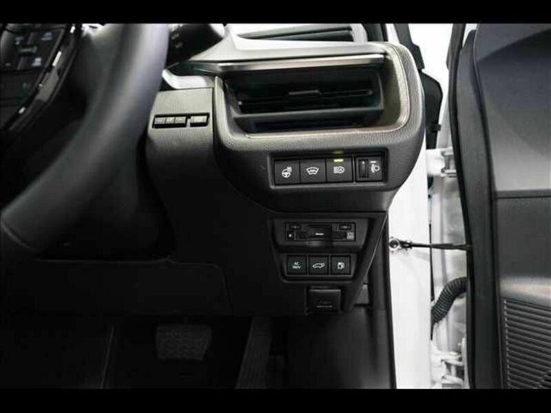 PRIUS-13