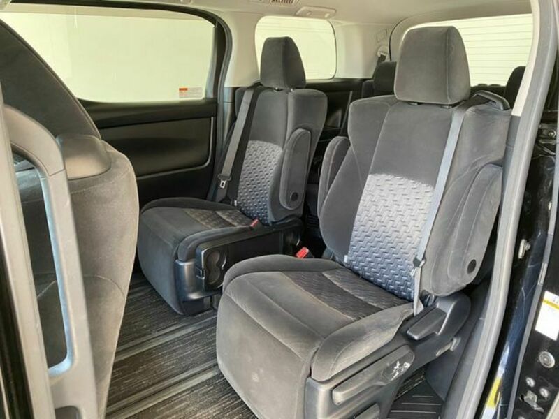 VELLFIRE-8