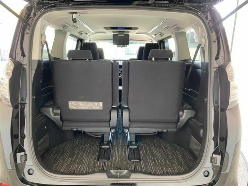 VELLFIRE-10