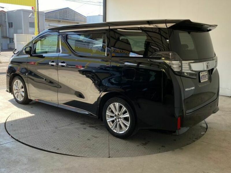 VELLFIRE-18