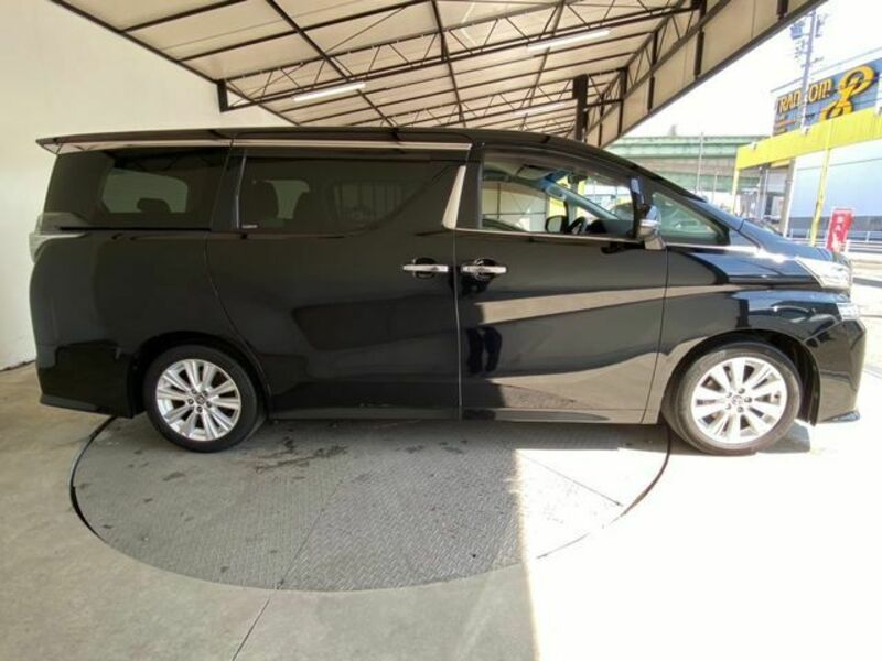 VELLFIRE-20