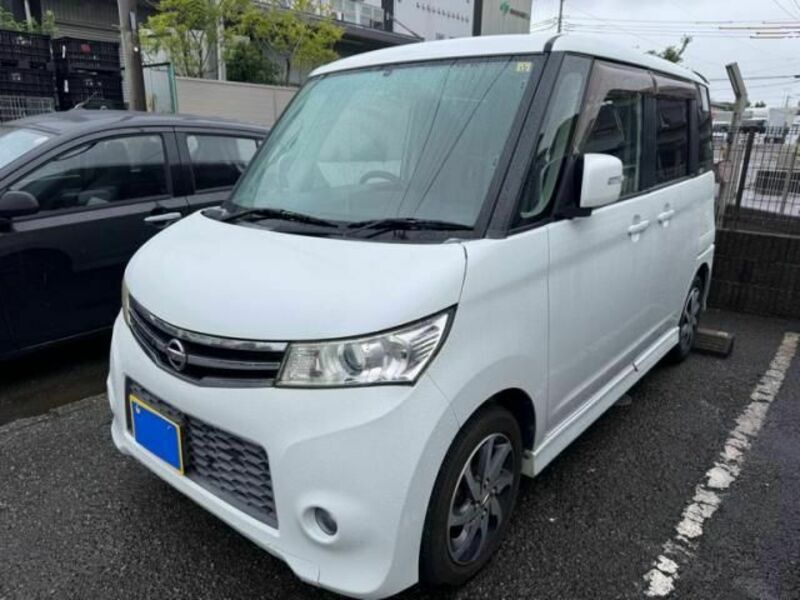 NISSAN ROOX