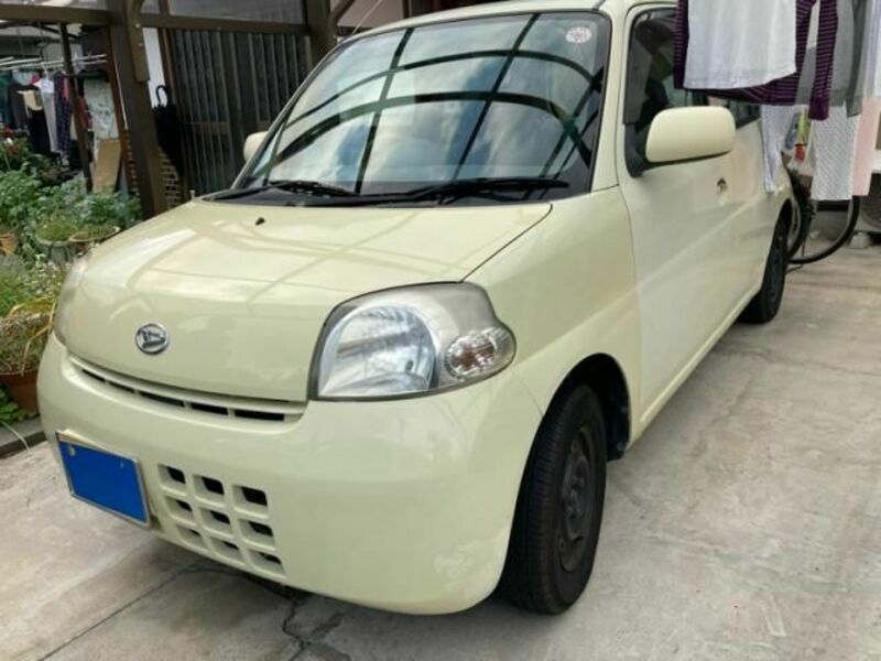 DAIHATSU ESSE