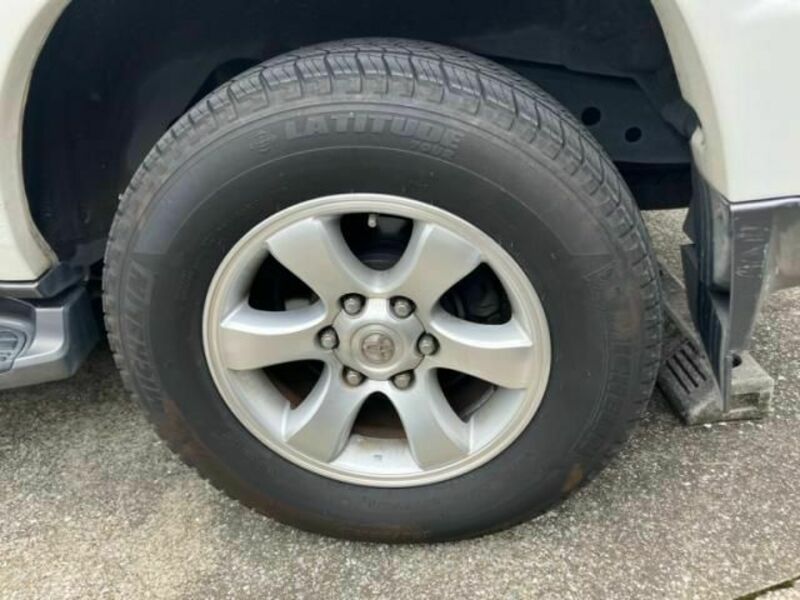 LAND CRUISER PRADO-10