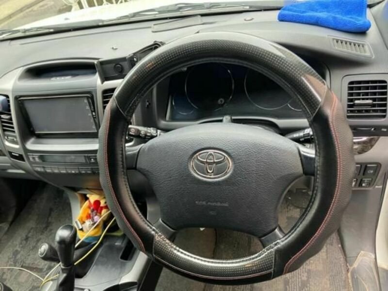 LAND CRUISER PRADO-13