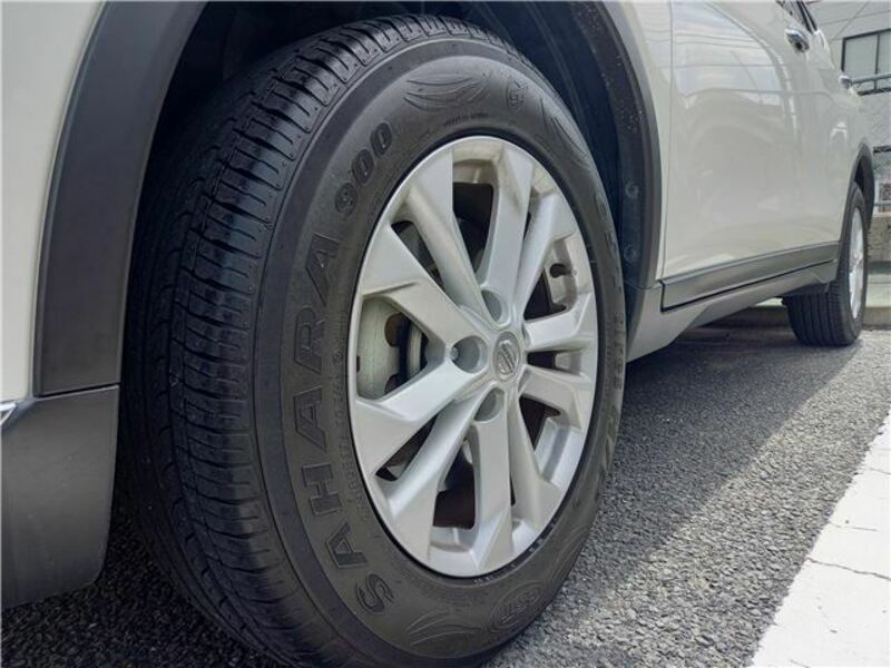 X-TRAIL