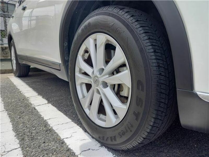 X-TRAIL