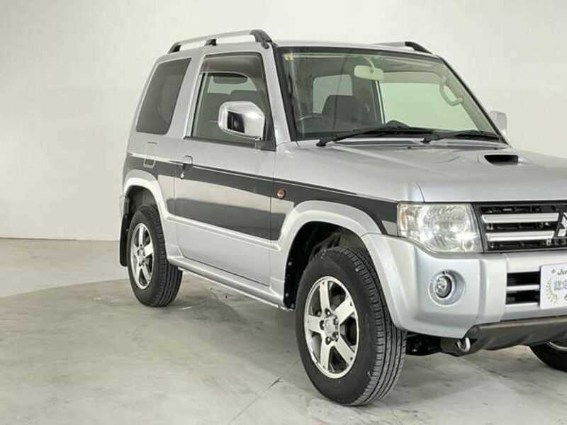 PAJERO MINI