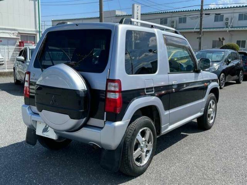 PAJERO MINI