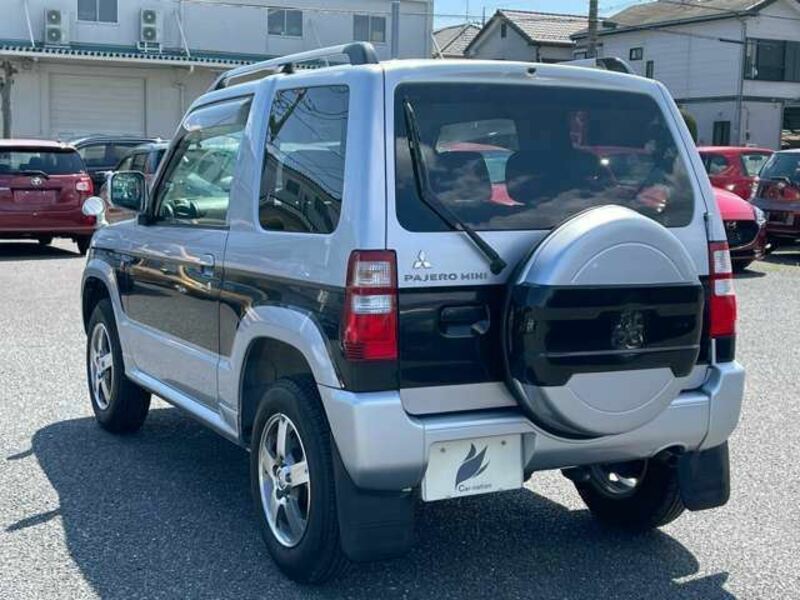 PAJERO MINI