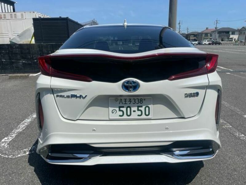 PRIUS PHV