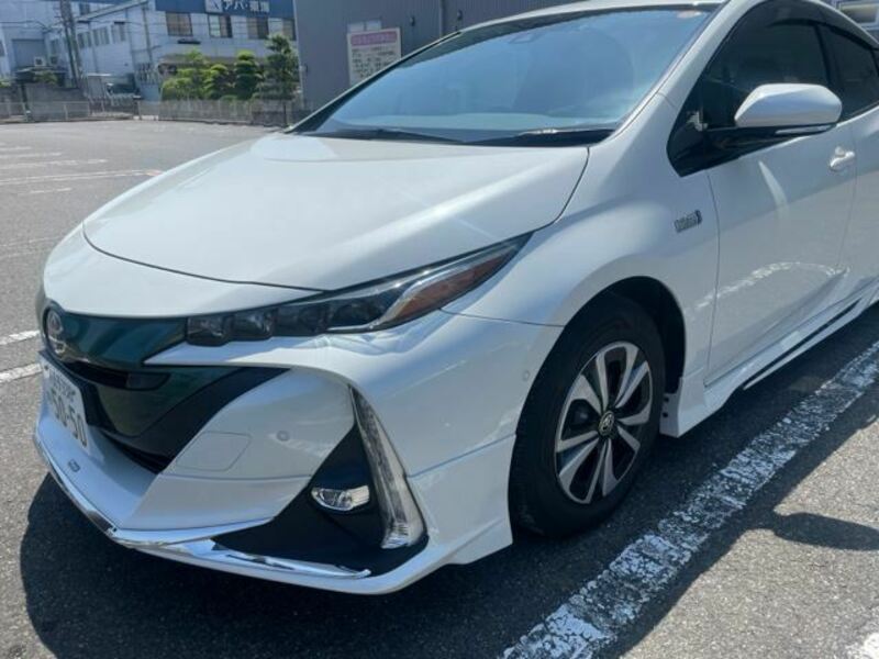 PRIUS PHV