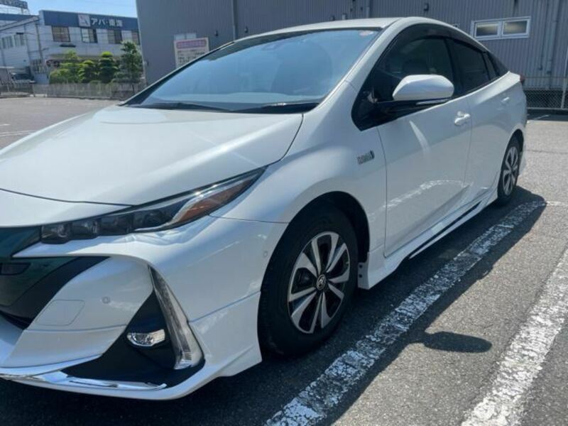 PRIUS PHV
