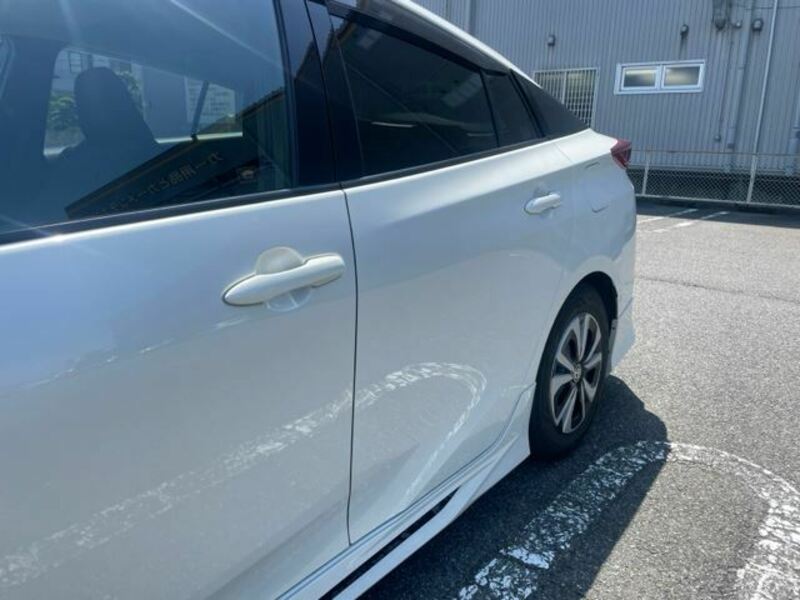 PRIUS PHV