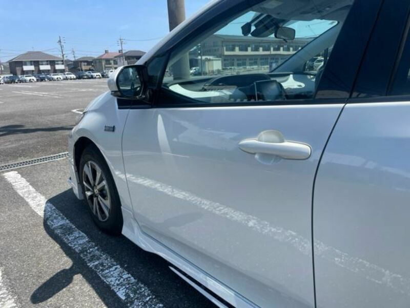 PRIUS PHV