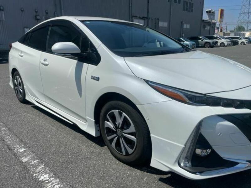 PRIUS PHV