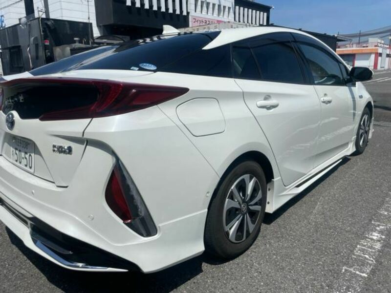 PRIUS PHV