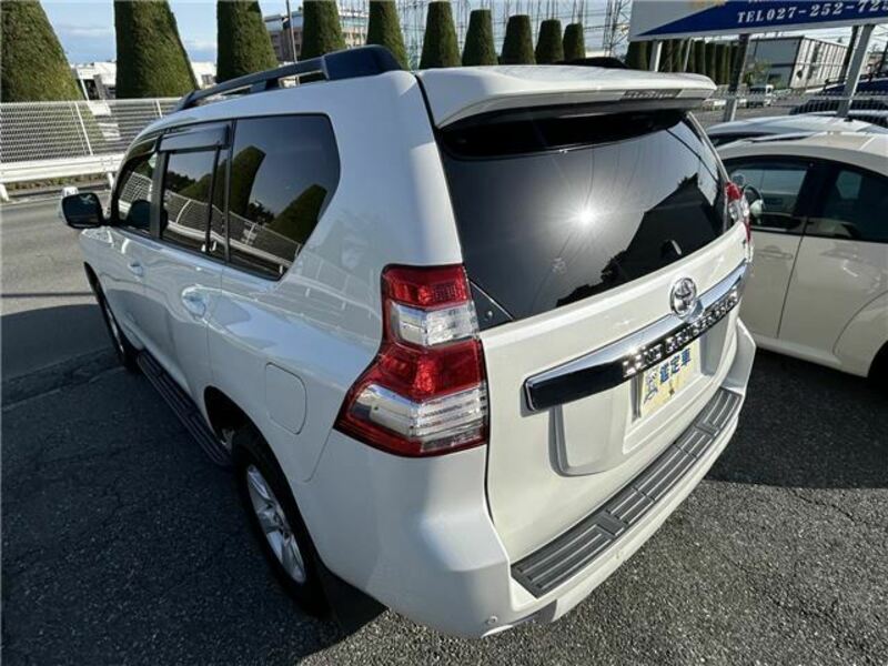 LAND CRUISER PRADO-2