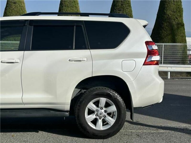 LAND CRUISER PRADO-7