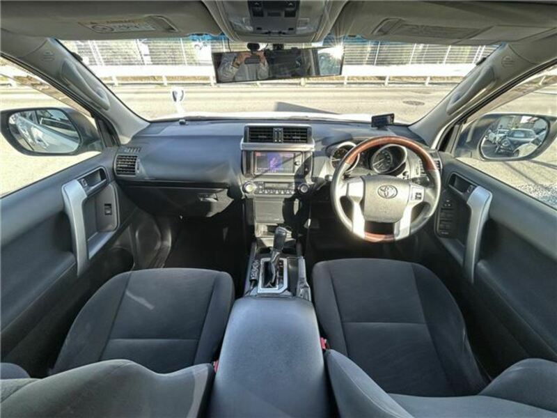LAND CRUISER PRADO-16