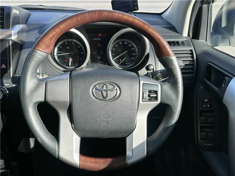 LAND CRUISER PRADO-43