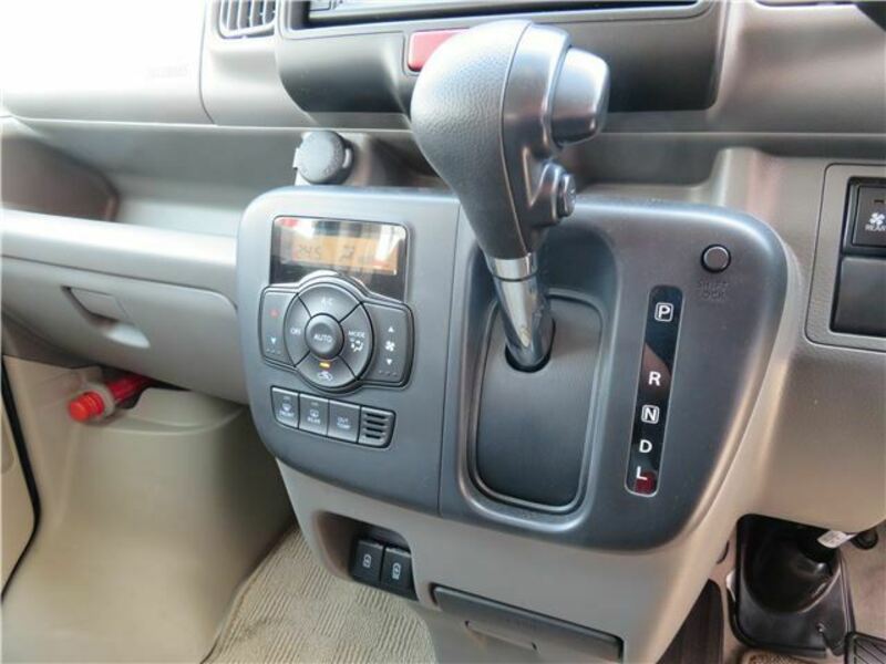 CLIPPER VAN-18