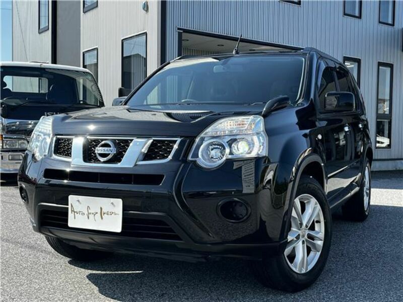 X-TRAIL