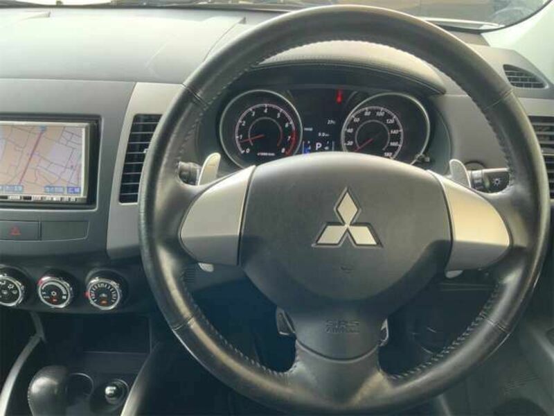 OUTLANDER