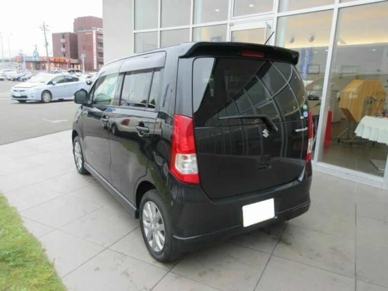 WAGON R-3