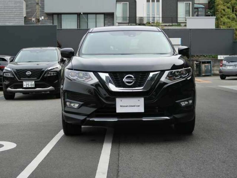 X-TRAIL