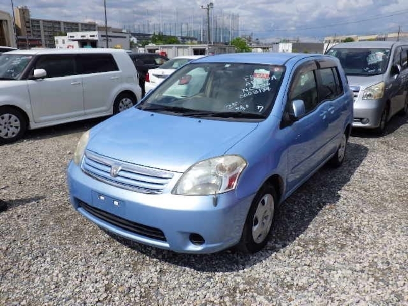 TOYOTA RAUM