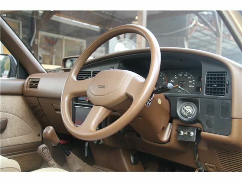 HILUX SURF-17